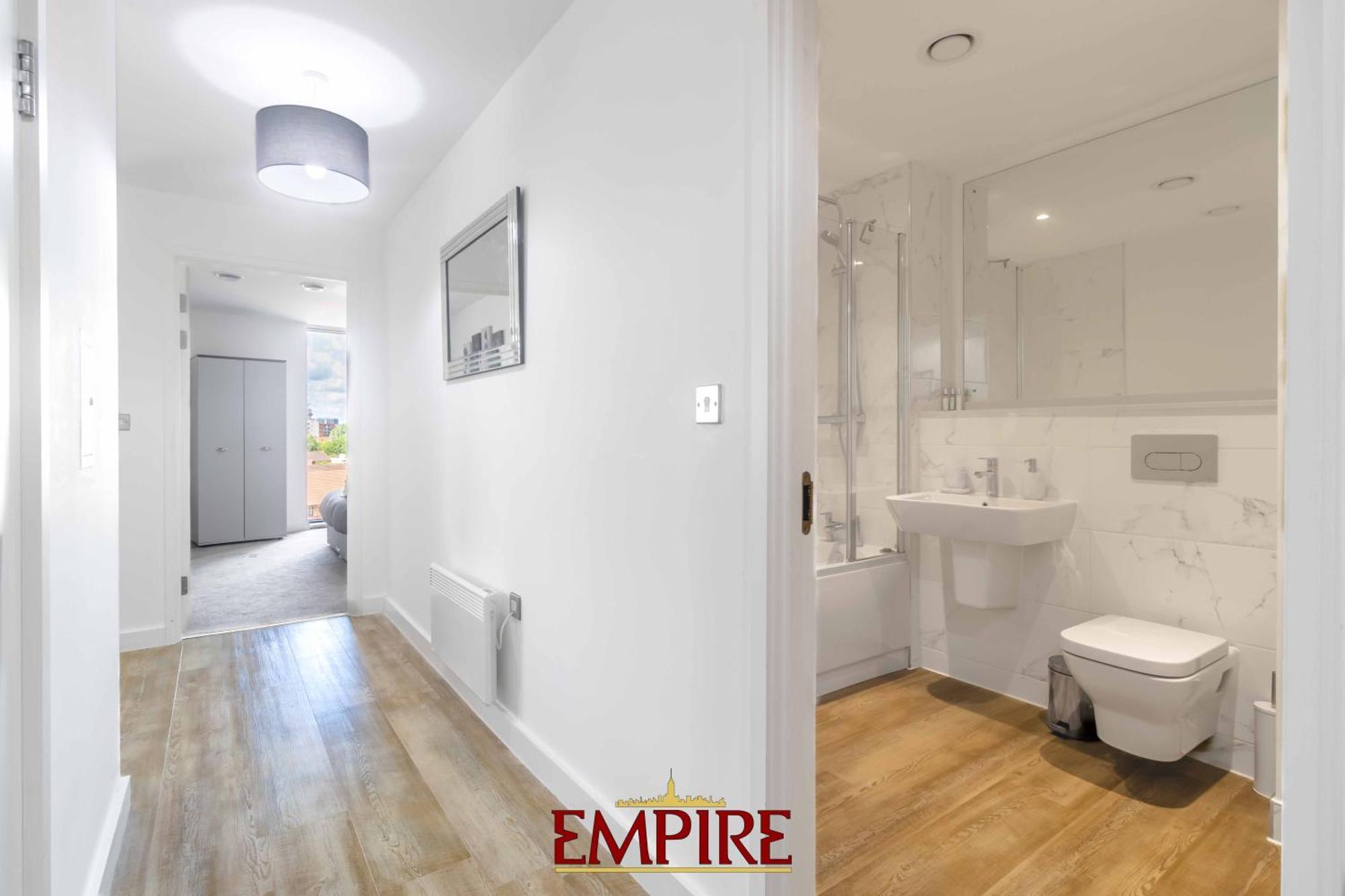Luxury 2 Bedroom Apartment, On Broad Street! 버밍엄 외부 사진