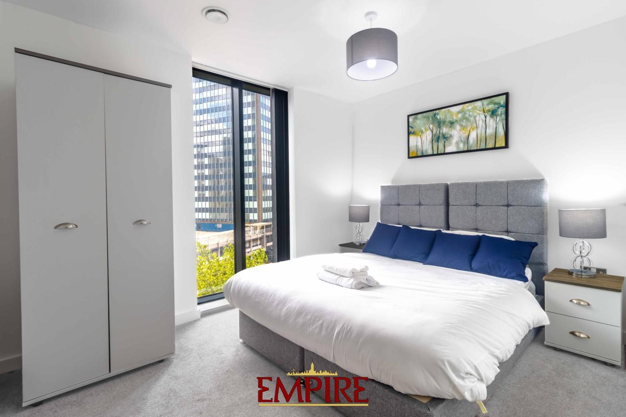 Luxury 2 Bedroom Apartment, On Broad Street! 버밍엄 외부 사진